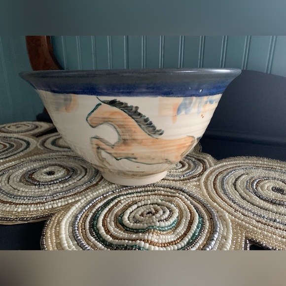 Vintage Hand Painted Horse Pottery Bowl Artist Signed Flawed - Picture 8 of 8